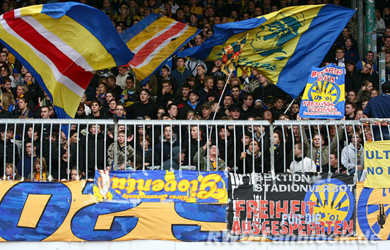 Eintracht Braunschweig vs Rot-Weiß Oberhausen (2-1) (13)