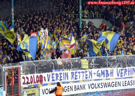 Eintracht Braunschweig vs VfL Wolfsburg II (3-1) (15)