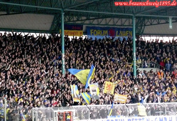 Eintracht Braunschweig vs VfL Wolfsburg II (3-1) (18)
