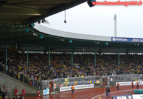 Eintracht Braunschweig vs FC Rot-Weiß Erfurt (3-2) (1)