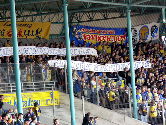 Eintracht Braunschweig vs Wuppertaler SV Borussia (1-4) (9)
