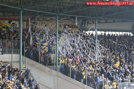 Eintracht Braunschweig vs Wacker Burghausen (2-0) (7)