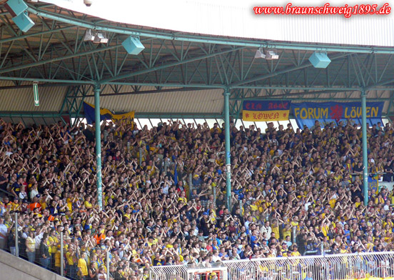 Eintracht Braunschweig vs FC Rot-Weiß Erfurt (1-1) (18)