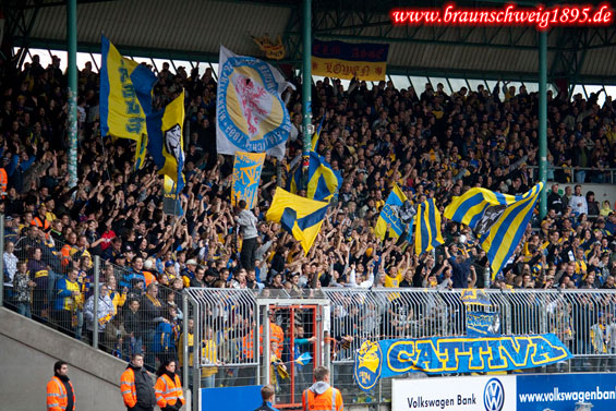 Eintracht Braunschweig vs 1. FC Heidenheim (1-1) (8)