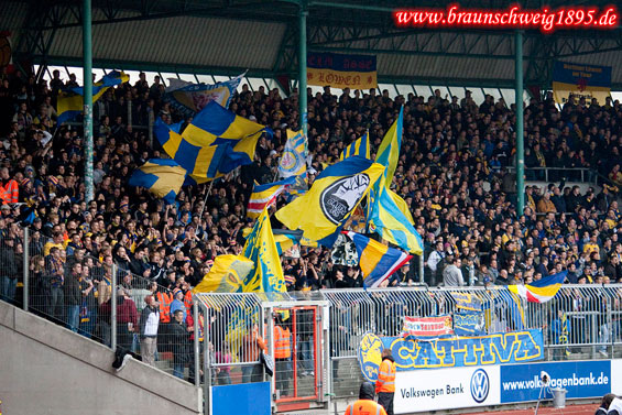Eintracht Braunschweig vs SV Sandhausen (6-0) (2)