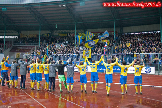 Eintracht Braunschweig vs SV Sandhausen (6-0) (10)