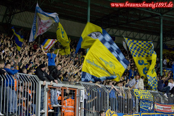 Eintracht Braunschweig vs SSV Jahn Regensburg (1-0) (6)