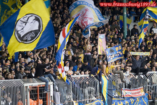 Eintracht Braunschweig vs Offenbacher FC Kickers (0-0) (12)