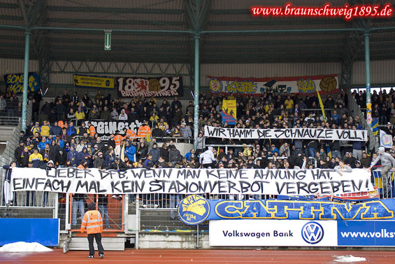 Eintracht Braunschweig vs SpVgg Unterhaching (1-0) (8)