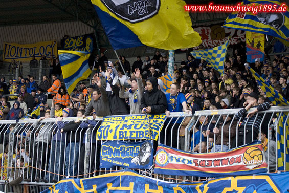 Eintracht Braunschweig vs SpVgg Unterhaching (1-0) (10)