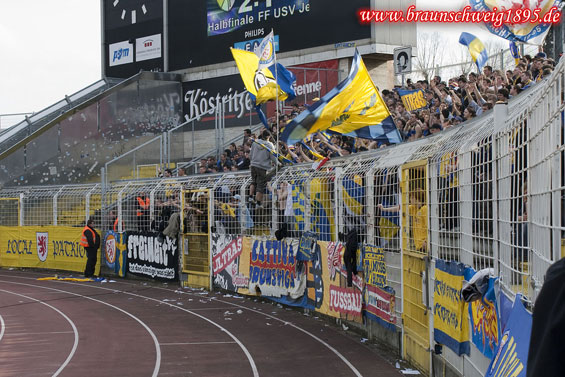 FC Carl Zeiss Jena vs Eintracht Braunschweig (2-1) (9)