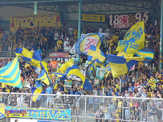 Eintracht Braunschweig vs Holstein Kiel (2-1) (2)