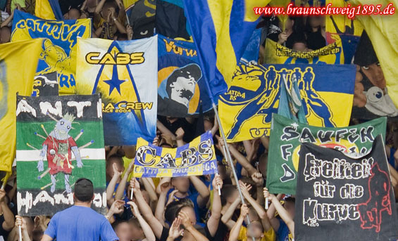 Eintracht Braunschweig vs Holstein Kiel (2-1) (16)