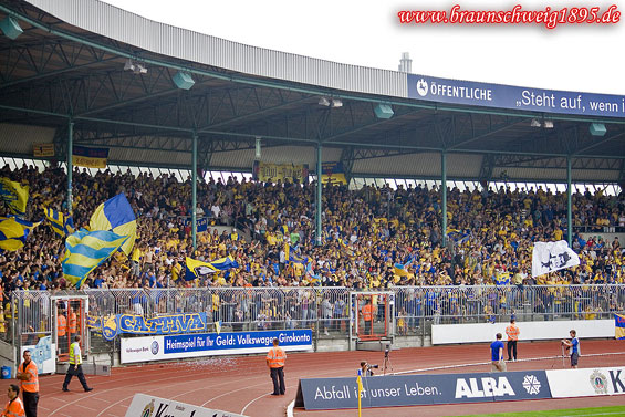 Eintracht Braunschweig vs Holstein Kiel (2-1) (19)
