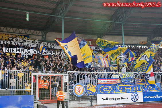 Eintracht Braunschweig vs Wuppertaler SV Borussia (3-0) (4)