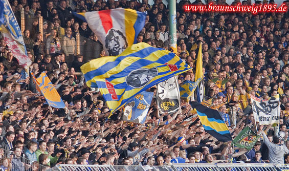 Eintracht Braunschweig vs SV Wehen Wiesbaden (3-1) (6)