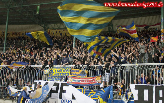 Eintracht Braunschweig vs SV Wehen Wiesbaden (3-1) (11)