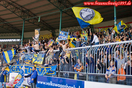 Eintracht Braunschweig vs FC Ingolstadt 04 (2-1) (11)