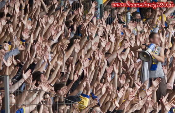 Eintracht Braunschweig vs Dynamo Dresden (2-1) (14)
