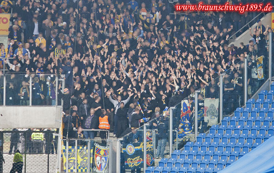 FC Hansa Rostock vs Eintracht Braunschweig (2-1) (2)