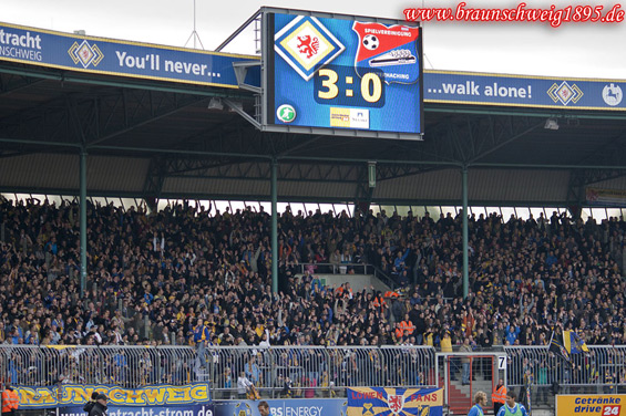 Eintracht Braunschweig vs SpVgg Unterhaching (3-0) (7)