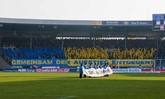 Eintracht Braunschweig vs FC Carl Zeiss Jena (6-0) (3)