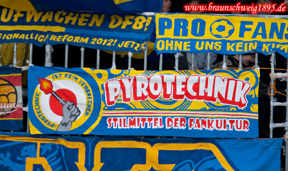 Eintracht Braunschweig vs FC Carl Zeiss Jena (6-0) (10)