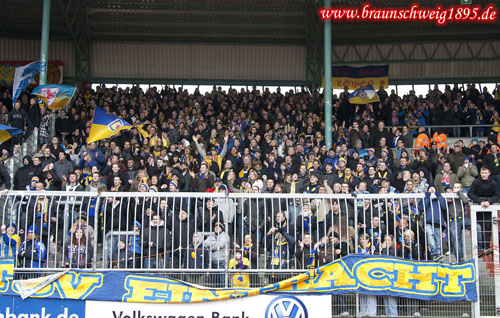 Eintracht Braunschweig vs SSV Jahn Regensburg (2-0) (1)