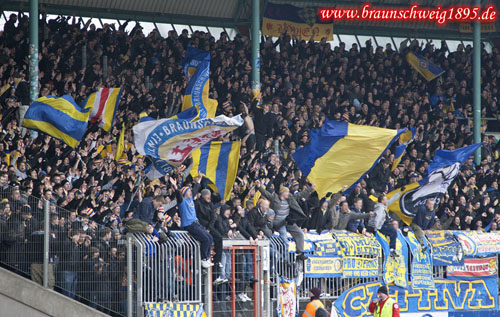 Eintracht Braunschweig vs SSV Jahn Regensburg (2-0) (6)
