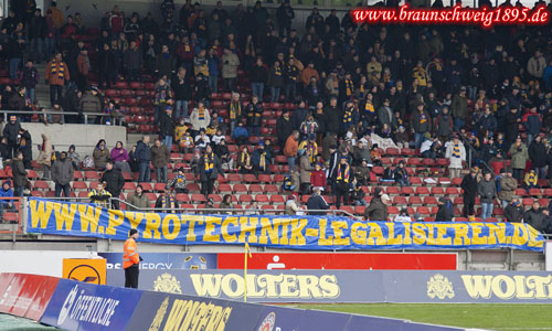 Eintracht Braunschweig vs SSV Jahn Regensburg (2-0) (8)