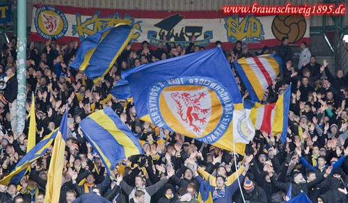 Eintracht Braunschweig vs SSV Jahn Regensburg (2-0) (15)
