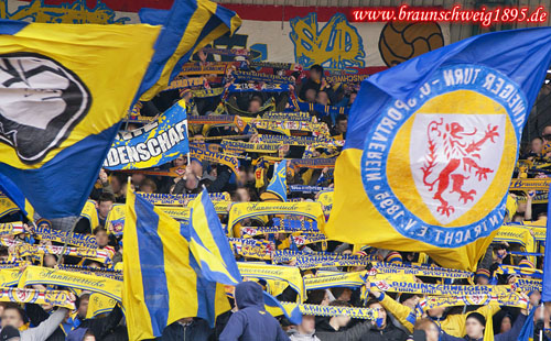Eintracht Braunschweig vs SSV Jahn Regensburg (2-0) (17)