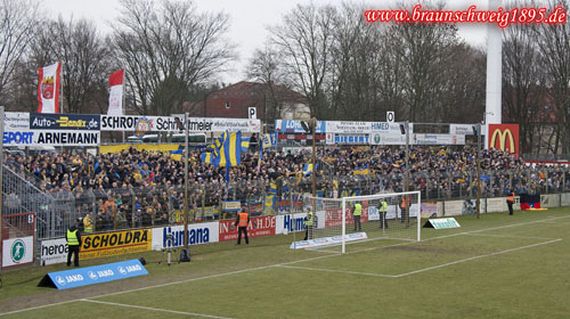 Rot-Weiß Ahlen vs Eintracht Braunschweig (0-3) (2)