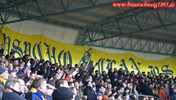 Eintracht Braunschweig vs VfR Aalen (2-0) (8)