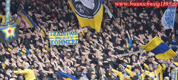 Eintracht Braunschweig vs VfR Aalen (2-0) (11)