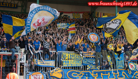 Eintracht Braunschweig vs FC Hansa Rostock (2-1) (22)