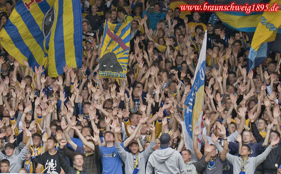 Eintracht Braunschweig vs SV Sandhausen (2-0) (1)