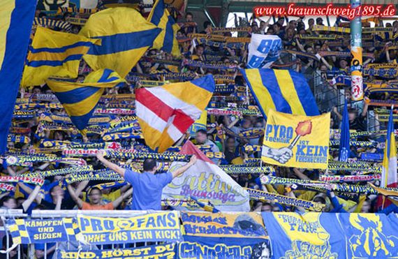Eintracht Braunschweig vs VfB Stuttgart II (2-1) (3)