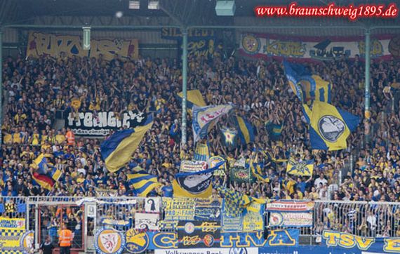 Eintracht Braunschweig vs 1. FC Heidenheim 1846 (4-0) (12)
