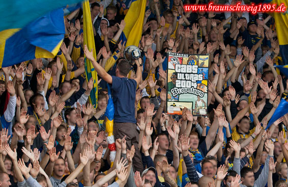 Eintracht Braunschweig vs Rot-Weiß Ahlen (2-0) (8)