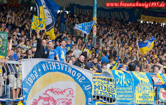 Eintracht Braunschweig vs TSV 1860 München (3-1) (11)