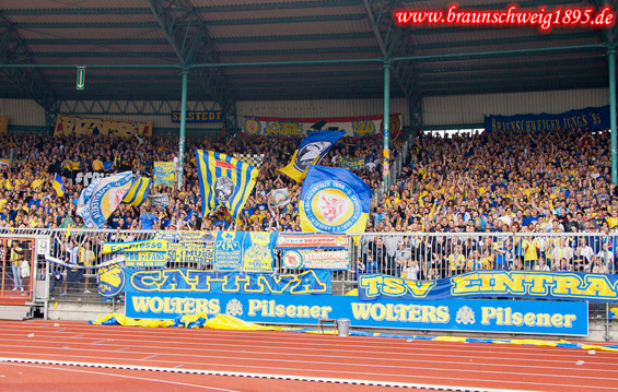 Eintracht Braunschweig vs TSV 1860 München (3-1) (14)