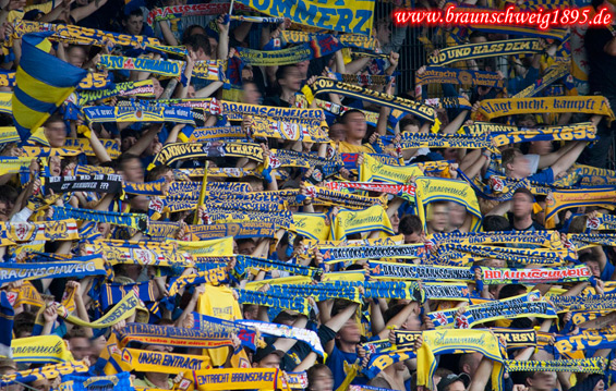 Eintracht Braunschweig vs TSV 1860 München (3-1) (21)