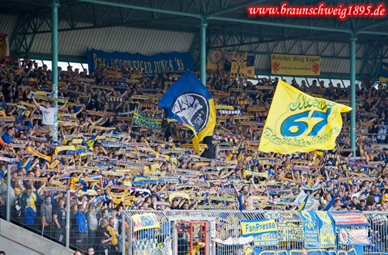 Eintracht Braunschweig vs TSV 1860 München (3-1) (22)