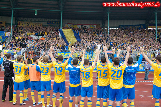 Eintracht Braunschweig vs TSV 1860 München (3-1) (24)