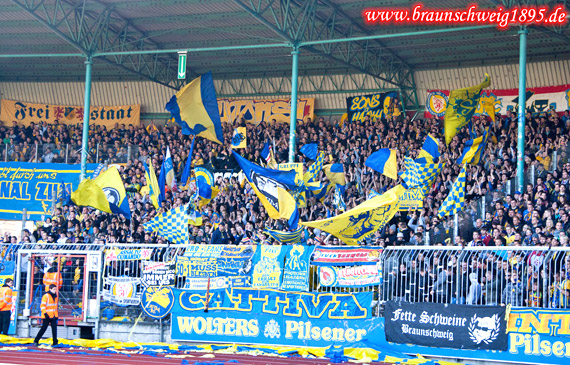 Eintracht Braunschweig vs Dynamo Dresden (0-2) (9)