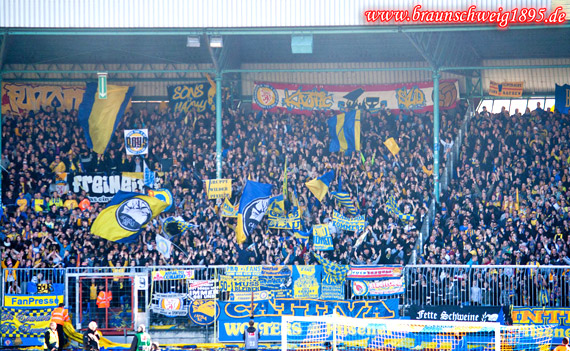 Eintracht Braunschweig vs Dynamo Dresden (0-2) (10)