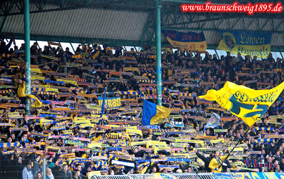 Eintracht Braunschweig vs VfL Bochum (4-0) (17)