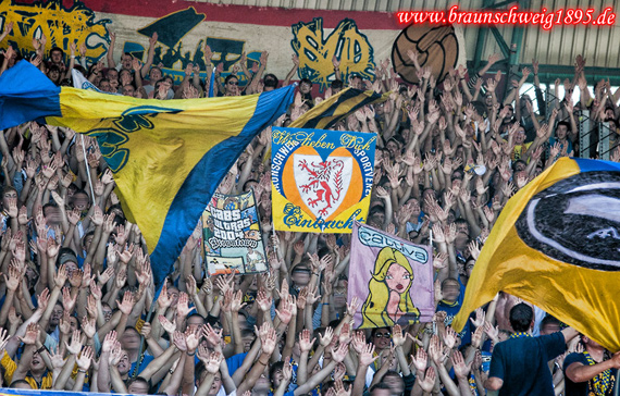 Eintracht Braunschweig vs FC Erzgebirge Aue (1-1) (8)