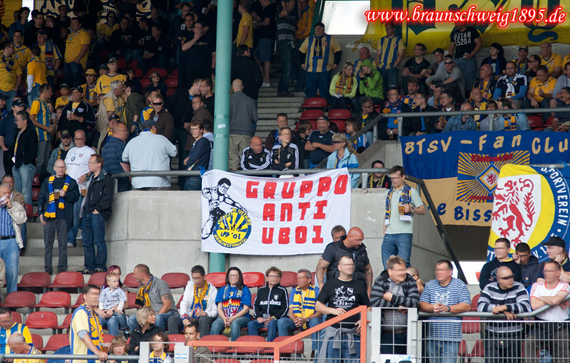 Eintracht Braunschweig vs FC St. Pauli (1-0) (1)